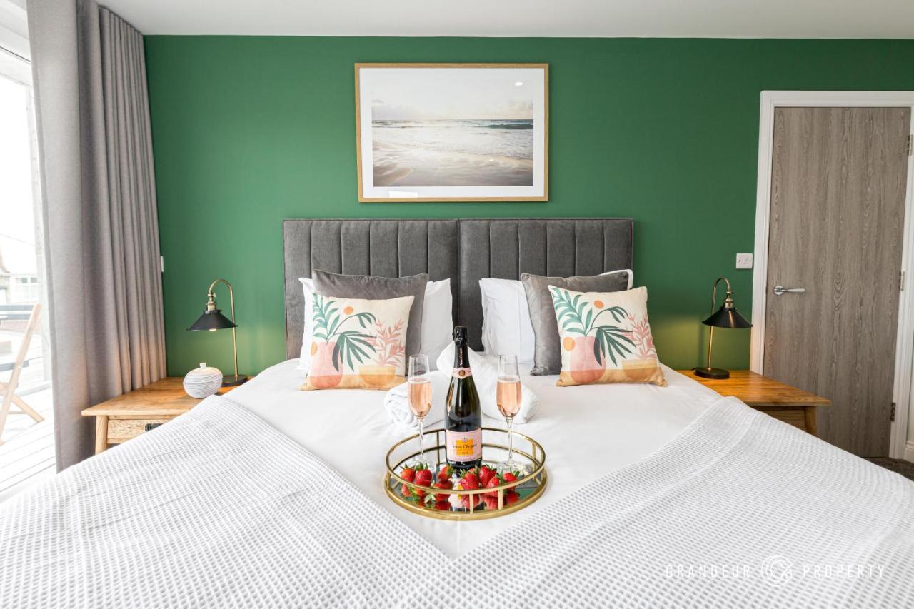 Bournecoast - Stylish Flat With Balcony - Sea Glimpses - 10 Min Walk To Beach - Parking - Wifi - Fm8406 Μπόρνμουθ Εξωτερικό φωτογραφία