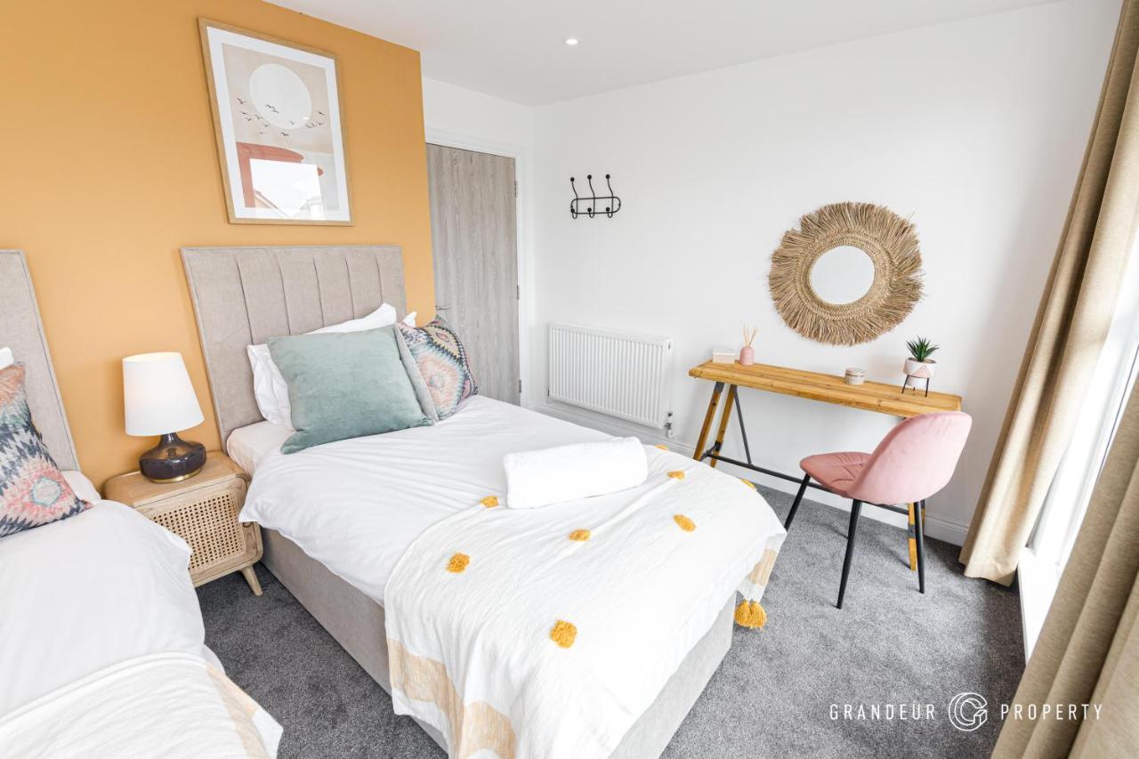Bournecoast - Stylish Flat With Balcony - Sea Glimpses - 10 Min Walk To Beach - Parking - Wifi - Fm8406 Μπόρνμουθ Εξωτερικό φωτογραφία